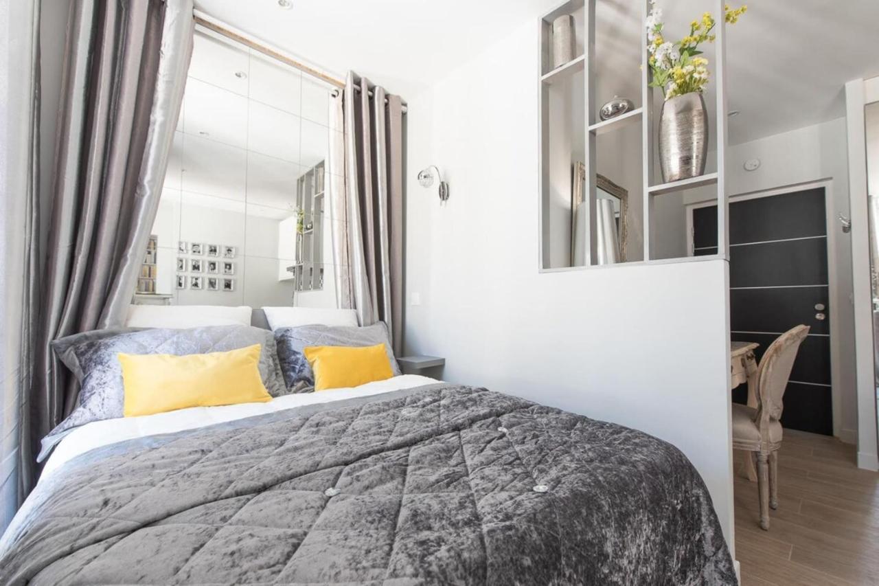 Le Petit Prince- Studio Cosy 2 Pers -Metro Valmy Лион Экстерьер фото