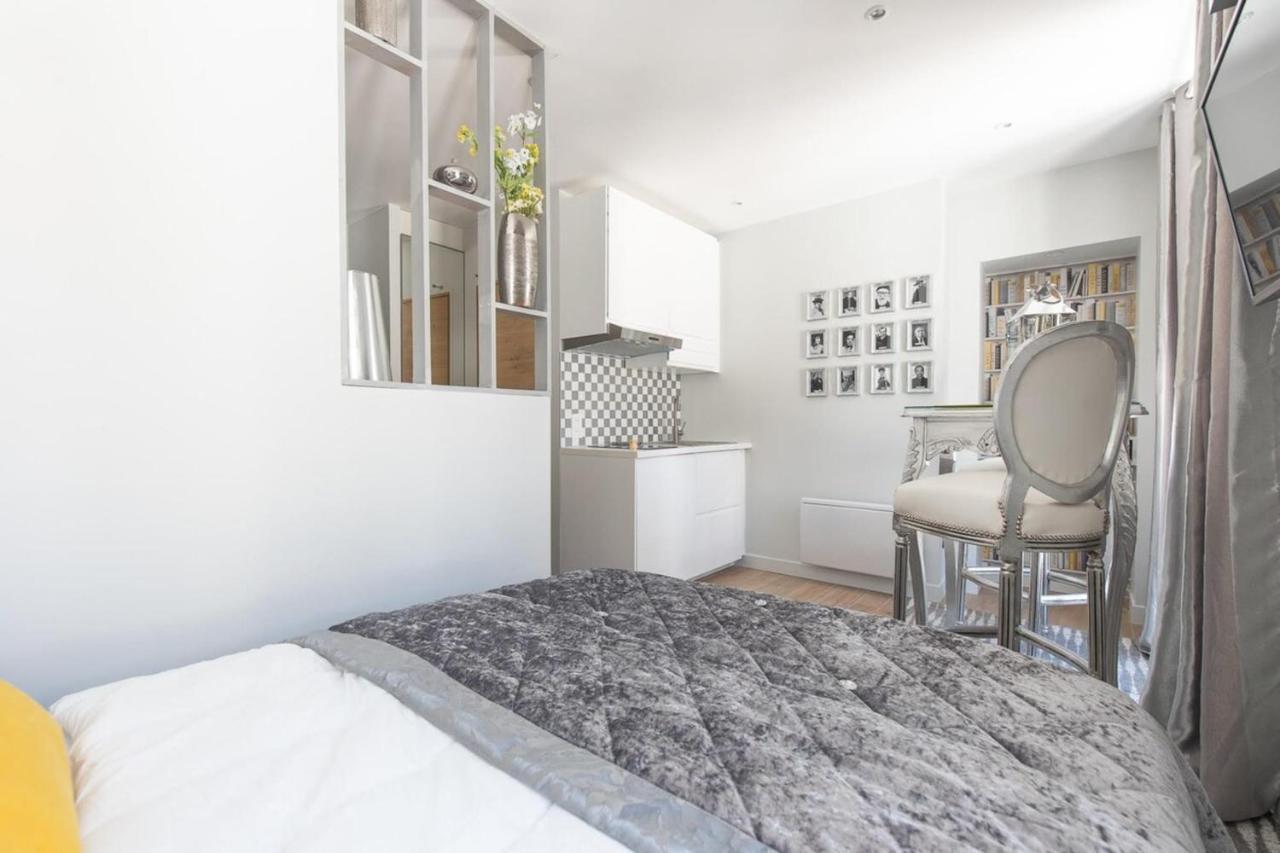 Le Petit Prince- Studio Cosy 2 Pers -Metro Valmy Лион Экстерьер фото
